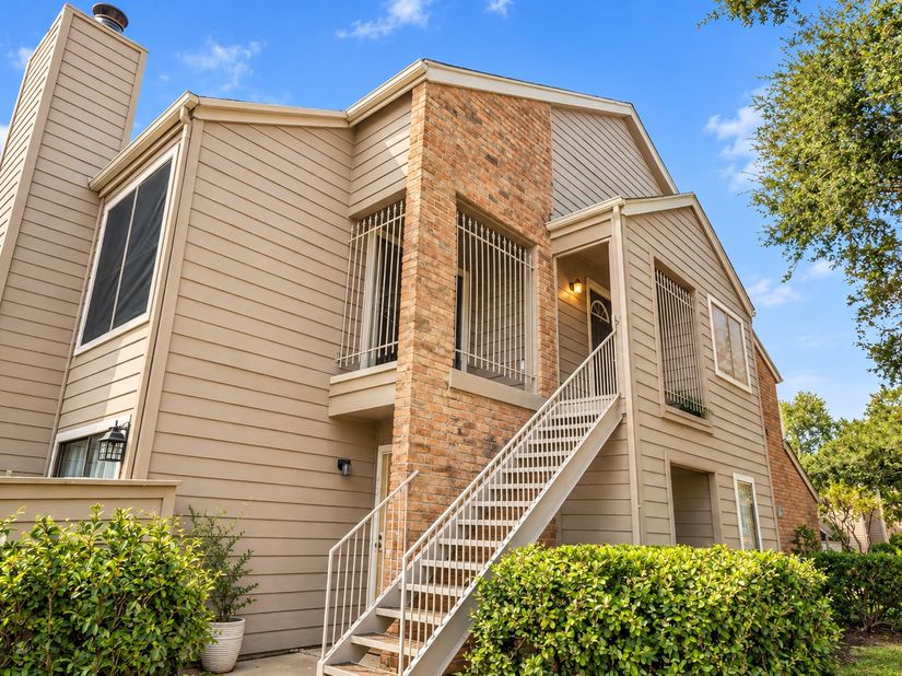 6701 Sands Point Drive 61, Houston TX 77074