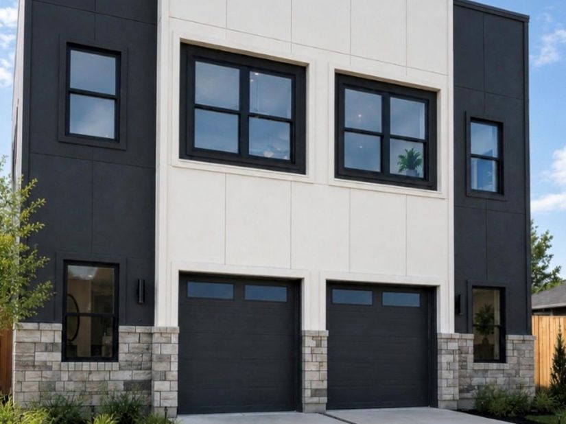 811 E 32nd-1/2 Street A/B, Houston TX 77022
