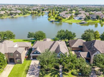 9618 W Pedernales River Drive