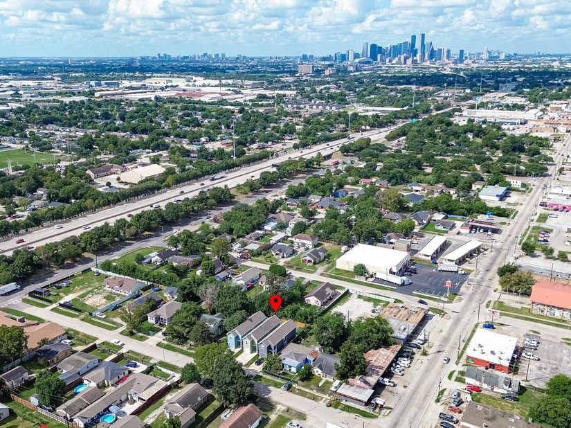 716 Zoe Street, Houston TX 77020