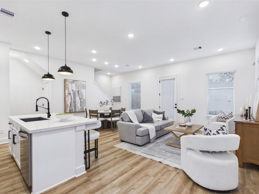 2726 Reynolds Street, Houston TX 77009