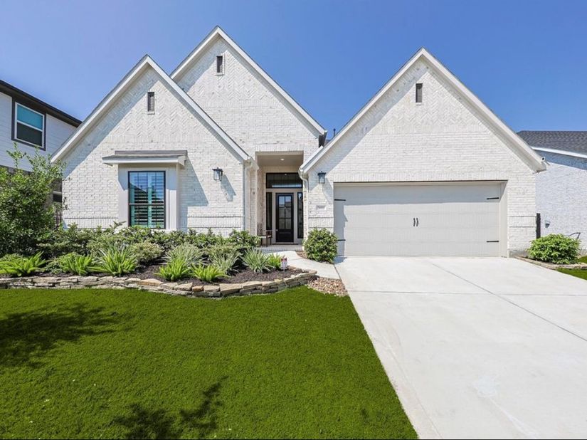 26951 Longwood Ledge Drive, The Woodlands TX 77389
