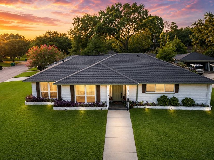 10011 Cliffwood Drive, Houston TX 77035