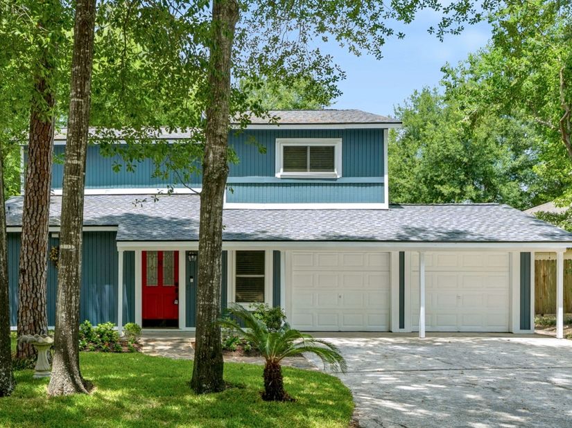 2016 N Red Cedar Circle, The Woodlands TX 77380