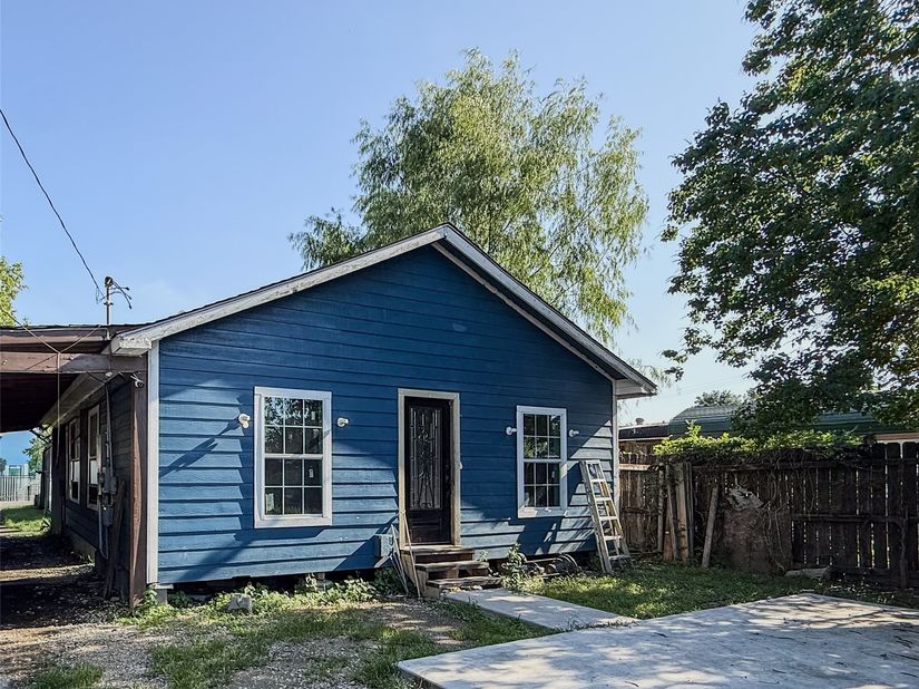 14312 Hillsboro Street, Houston TX 77015