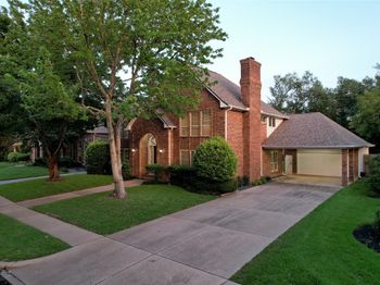 2918 Deer Creek Drive