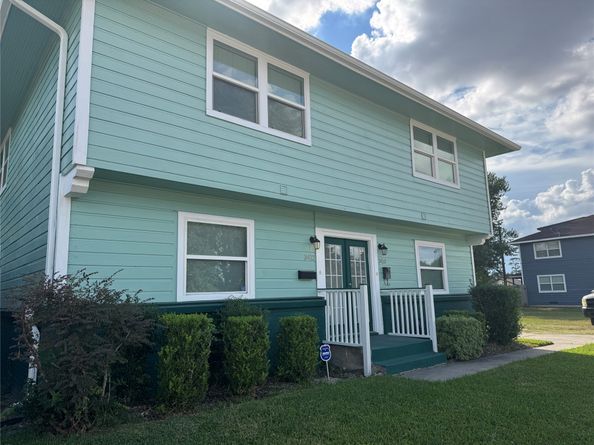 3410 Blodgett Street, Houston TX 77004