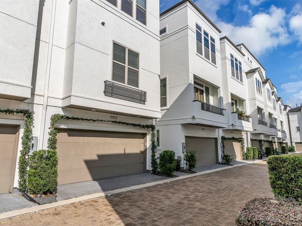 5429 Larkin Street, Houston TX 77007