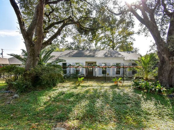 9235 Pecos Street, Houston TX 77055