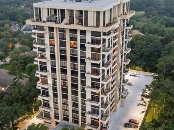 14655 E Champion Forest Drive E 1402, Houston TX 77069