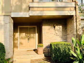 2325 Crescent Park Drive