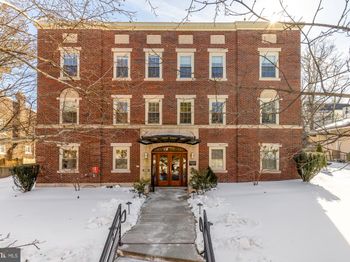 2926 Porter Street NW