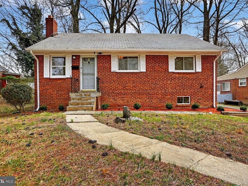3601 Crest Drive, Annandale VA 22003