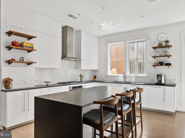 304 S Union Street, Alexandria VA 22314