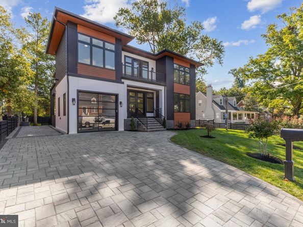 2919 Lawrence Drive, Falls Church VA 22042