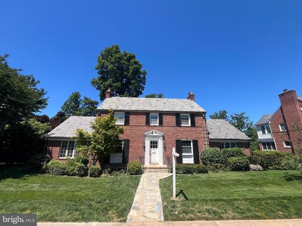 2328 S Nash Street, Arlington VA 22202