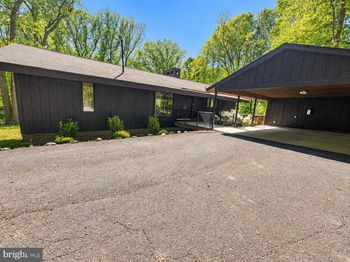 10236 Lawyers Road