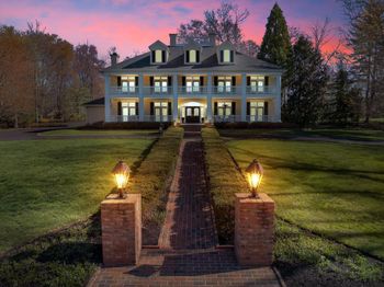 950 Pennbrooke Lane