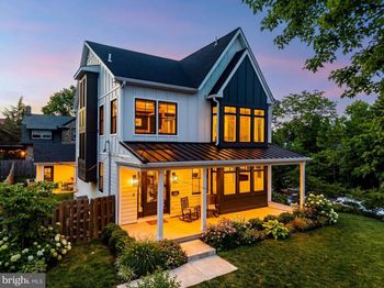 209 E Gorgas Lane