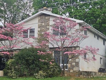 609 Foster Road