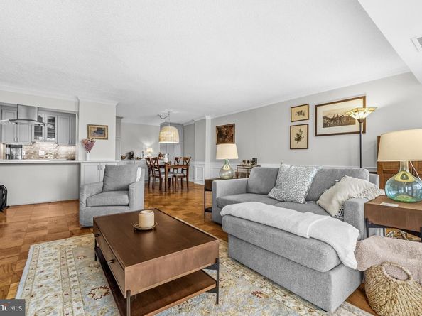3800 Fairfax Drive 1105, Arlington VA 22203