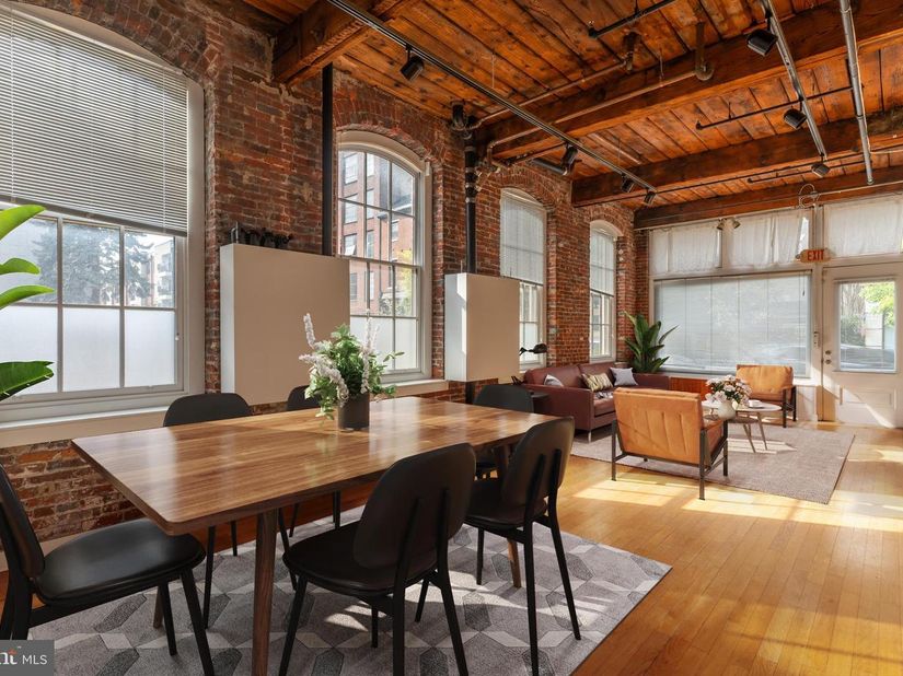 320 Race Street 1, Philadelphia PA 19106
