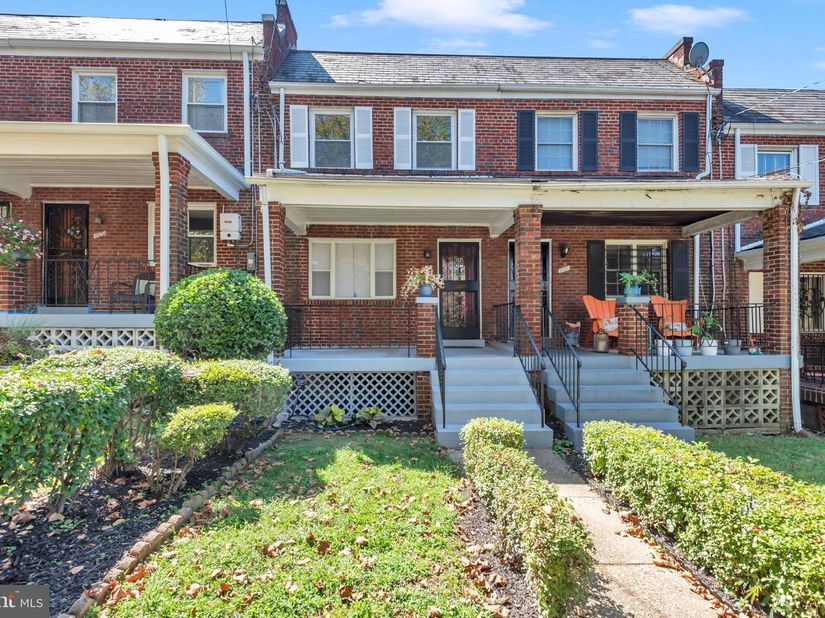 1527 Montana Avenue NE, Washington DC 20018