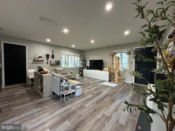 28 Outlook Lane, Levittown PA 19055