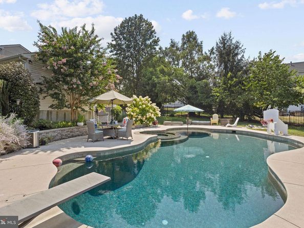 432 Schindler Drive, Yardley PA 19067