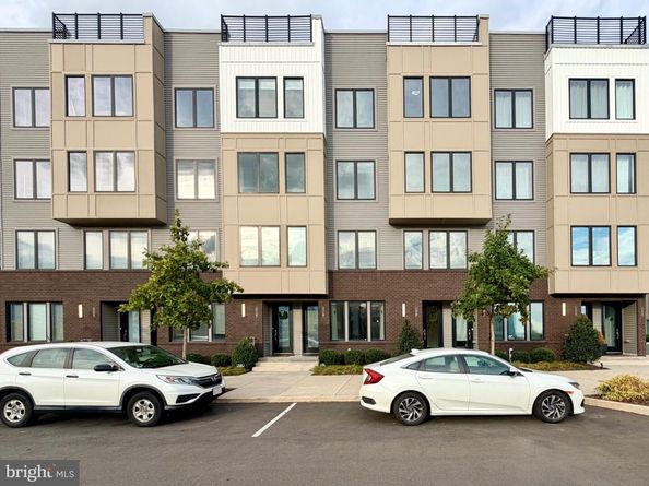 3100 Schirra Lane 120, Philadelphia PA 19125