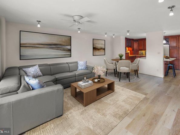 8340 Greensboro Drive 302, Mclean VA 22102