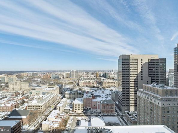 1901 John F Kennedy Boulevard 2816, Philadelphia PA 19103