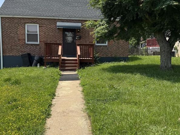 112 Burton Lane E, Sharon Hill PA 19079