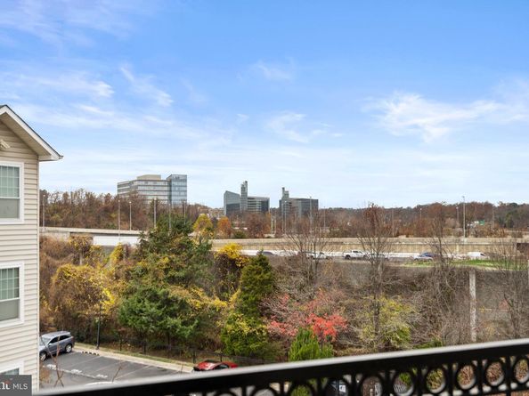 1570 Spring Gate Drive 7406, Mclean VA 22102