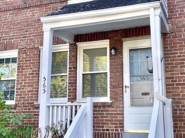 565 E Nelson Avenue, Alexandria VA 22301