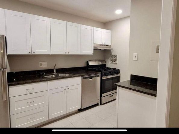 2908 Kings Chapel Road 03/10, Falls Church VA 22042