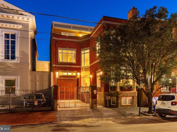 838 Lombard Street, Philadelphia PA 19147