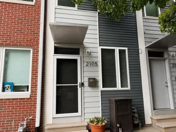 2105 E Hagert Street