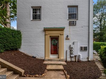 3413 Martha Custis Drive