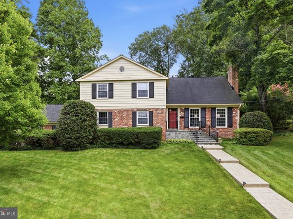 6527 Bay Tree Court, Falls Church VA 22041