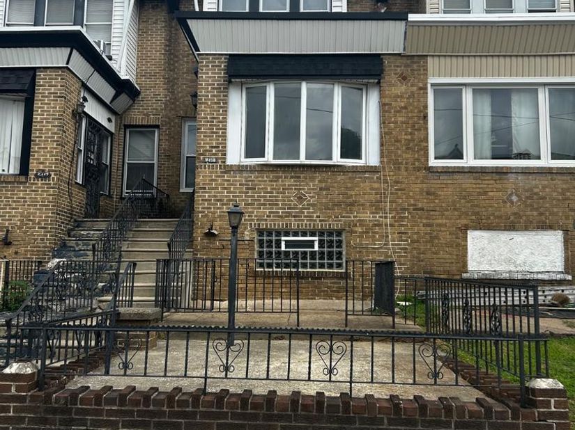 5415 W Montgomery Avenue, Philadelphia PA 19131