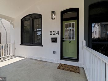 624 W Johnson Street