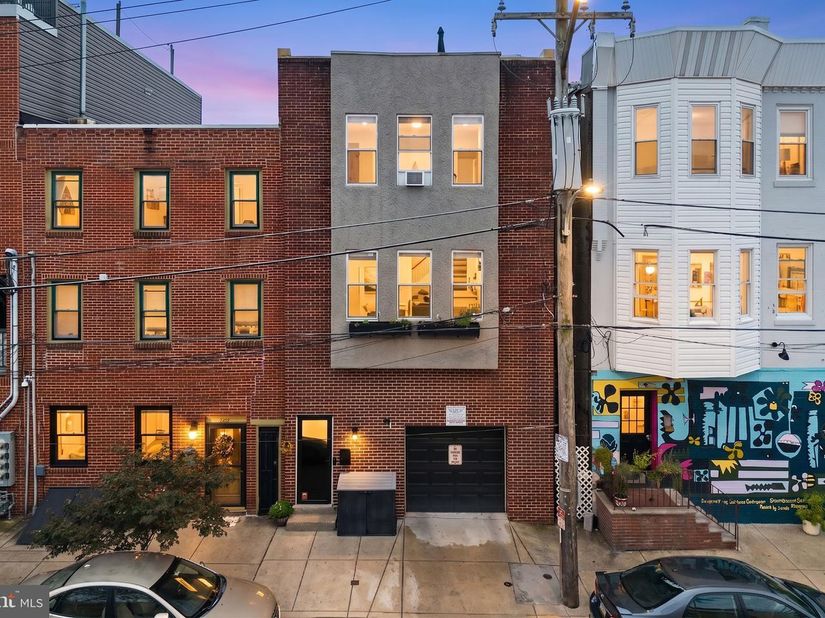 340 Monroe Street, Philadelphia PA 19147