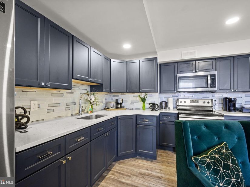 743 N Market Street, Philadelphia PA 19104