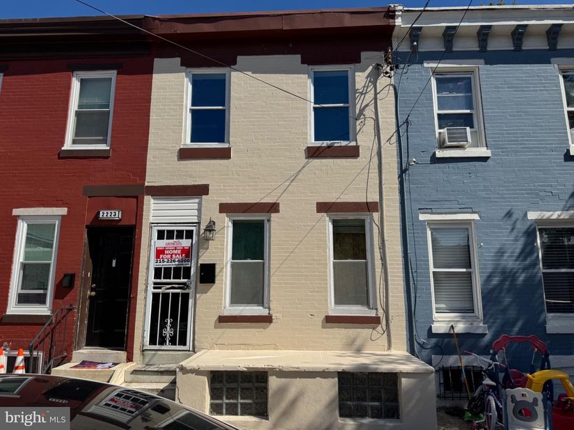 2221 Fairhill Street, Philadelphia PA 19133