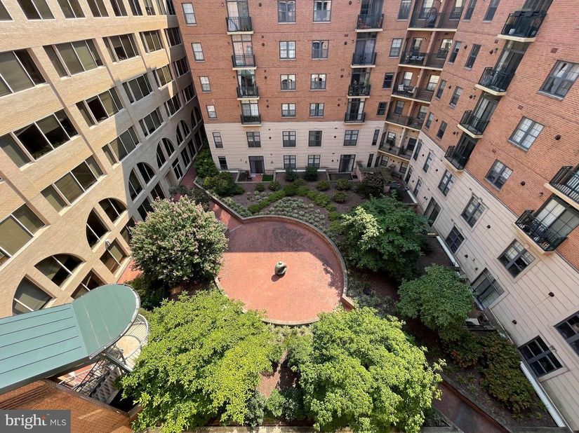 1111 25TH Street NW 815, Washington DC 20037