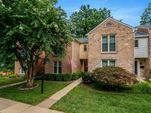 1956 Hopewood Drive, Falls Church VA 22043