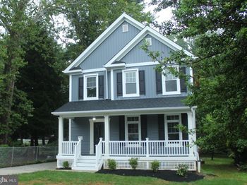 244 W Ridley Avenue