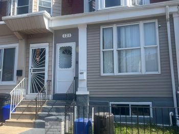 121 N 55TH Street