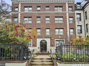 1321 NW Fairmont Street NW